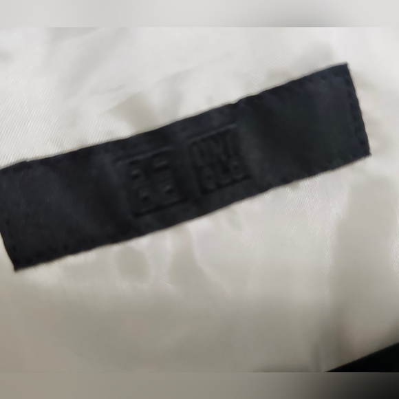 Uniqlo White Puffer Coat. Size Small. - Picture 8 of 10